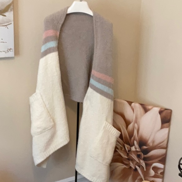 Sweater wrap - Picture 1 of 1